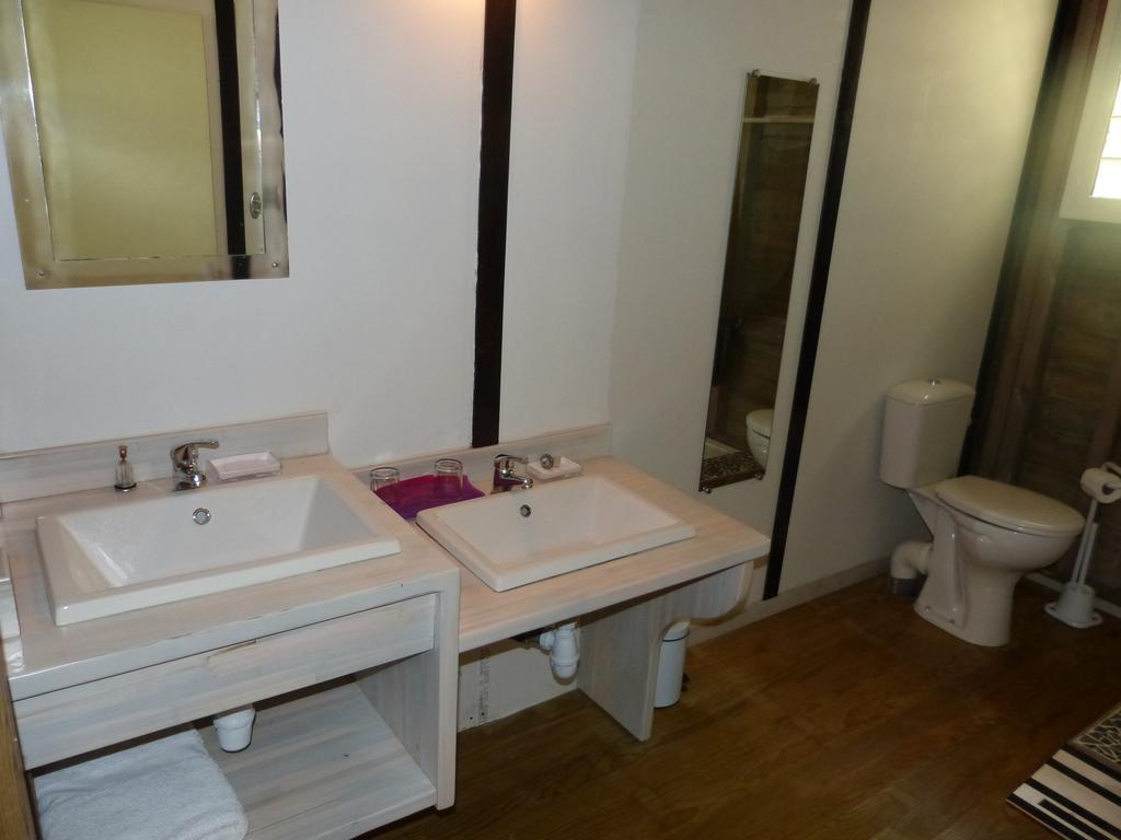 Hotel Le Bougainvillier Blanc Pointe-Noire Esterno foto
